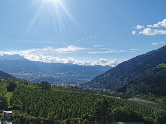 Ausblick über Meran vom Balkon